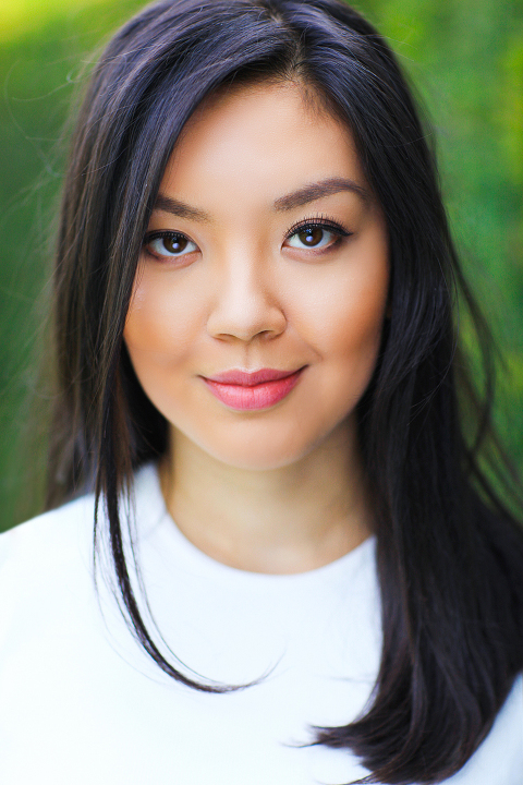 portrait photo shoot London spring regents park garden