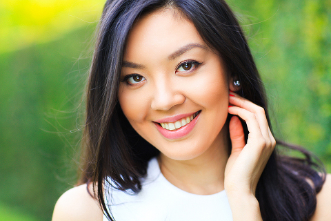 portrait photo shoot London spring regents park garden (1)