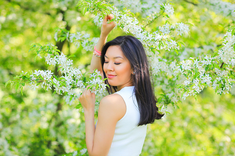 portrait photo shoot London spring regents park garden (6)