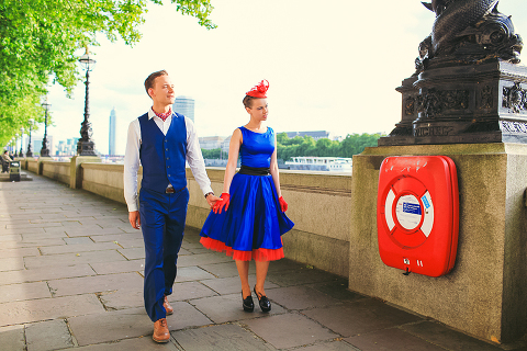 engagement London photo shoot photographer wedding pre-wedding westminster big ben love couple romantic 50's