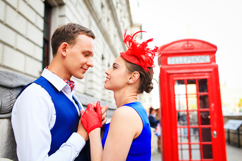 engagement London photo shoot photographer wedding pre-wedding westminster big ben love couple romantic 50's (24)