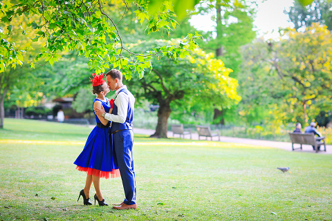 engagement London photo shoot photographer wedding pre-wedding westminster big ben love couple romantic 50's (49)
