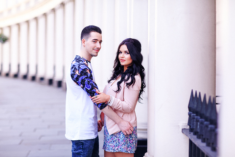 Couples engagement love pre wedding photo shoot London Regents park Marylebone summer garden  (2)