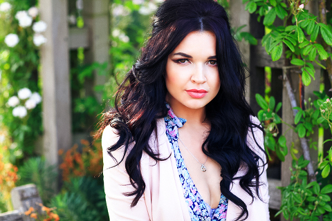 Couples engagement love pre wedding photo shoot London Regents park Marylebone summer garden  (21)