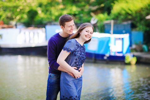 engagement pre wedding couples love story photo shoot summer London Regents park Belsize Marylebone (34)