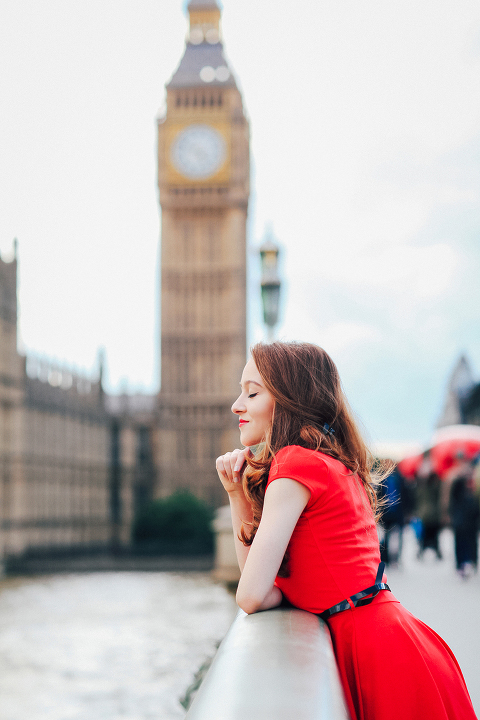 couples engagement pre wedding London photo shoot love story Big Ben Westminster red dress romantic (12)