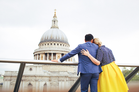 engagement pre wedding couples photography London Big Ben Chelsea Peggy Porschen cakes St Paul Tower Bridge Chelsea (68)