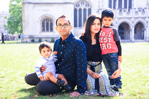 family photographer London Big Ben photo shoot Tower Bridge (3)