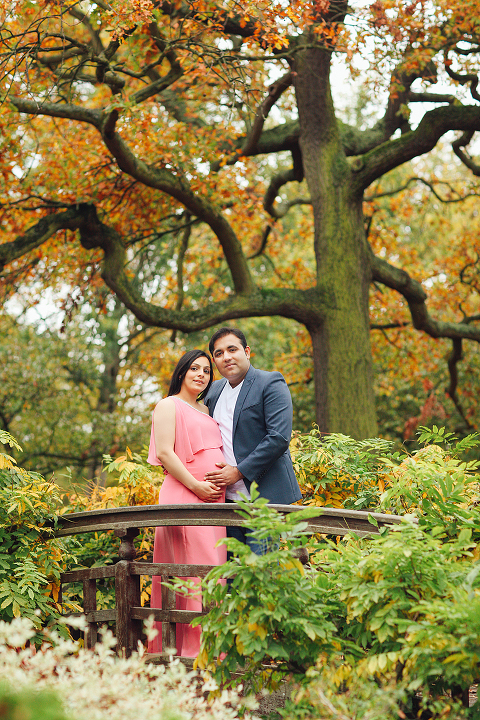 pregnancy maternity couples photo shoot autumn London Regent's park (17)