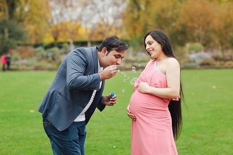 pregnancy maternity couples photo shoot autumn London Regent's park (19)