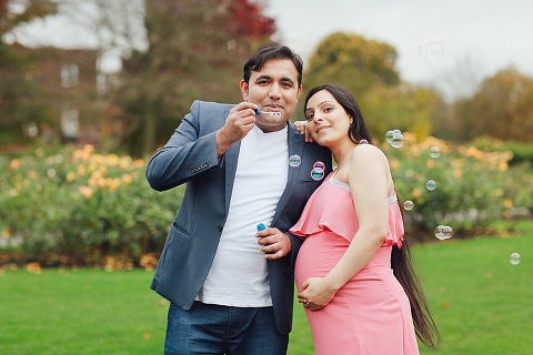 pregnancy maternity couples photo shoot autumn London Regent's park (20)