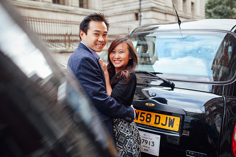 couples engagement love story pre wedding London photo shoot rainy day autumn westminster big ben  (25)