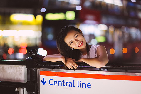 autumn outdoor portrait photo shoot notting hill London evening night sunset (26)