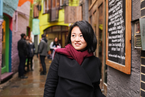 outdoor autumn portrait photo shoot London Holborn Lincolns Inn Covent Garden (12)