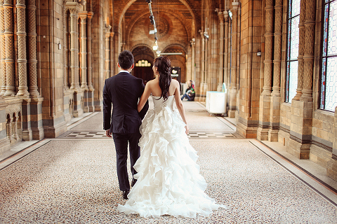engagement pre wedding photographer London Kensington Natural history museum rainy day couple  (20)