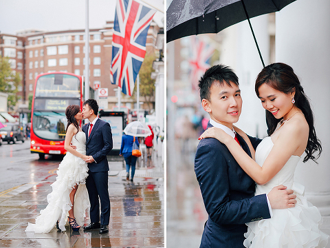 engagement pre wedding photographer London Kensington Natural history museum rainy day couple  (35)