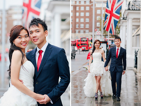 engagement pre wedding photographer London Kensington Natural history museum rainy day couple  (36)