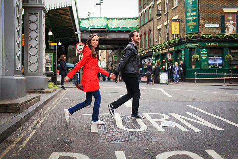 couples engagement love story photo shoot autumn London Borough market Tower Bridge Vinopolis Piazza (3)