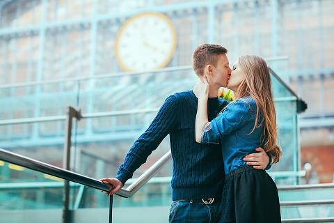 engagement love story couples pre wedding photo shoot London Kings Cross st Pancras station (12)