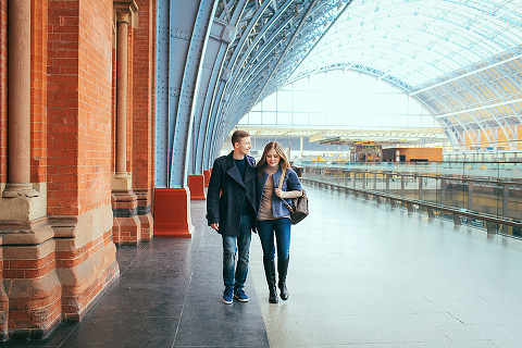 engagement love story couples pre wedding photo shoot London Kings Cross st Pancras station (15)