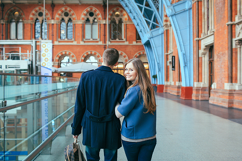 engagement love story couples pre wedding photo shoot London Kings Cross st Pancras station (18)