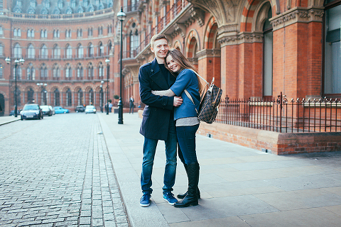 engagement love story couples pre wedding photo shoot London Kings Cross st Pancras station (19)