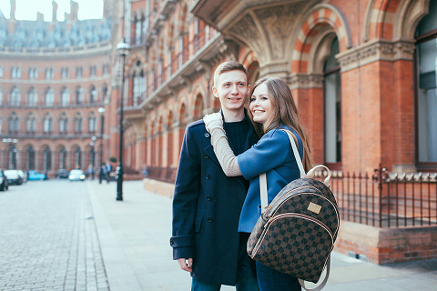 engagement love story couples pre wedding photo shoot London Kings Cross st Pancras station (20)