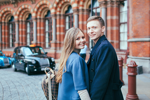 engagement love story couples pre wedding photo shoot London Kings Cross st Pancras station (21)