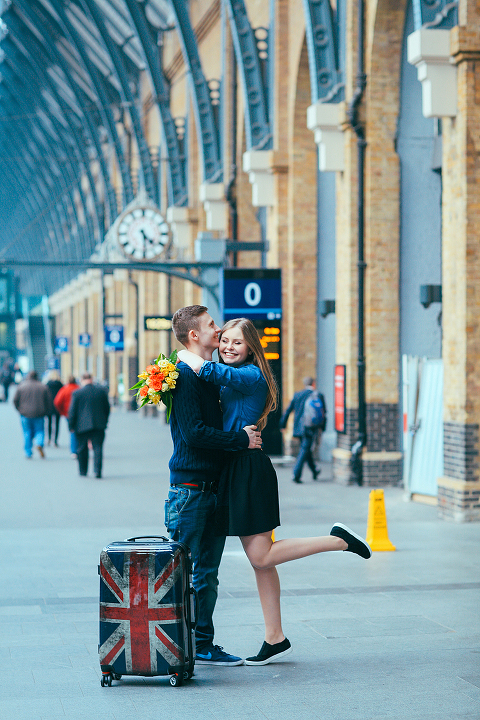 engagement love story couples pre wedding photo shoot London Kings Cross st Pancras station (7)