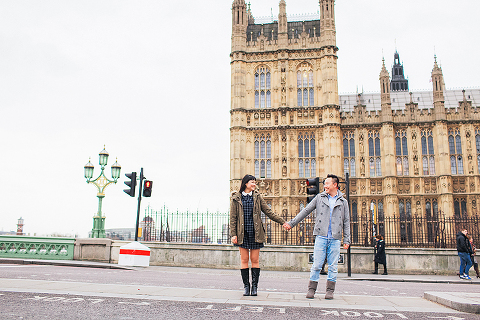 pre wedding engagement photography london Big Ben Westminster winter couples love story (15)