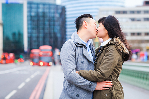 pre wedding engagement photography london Big Ben Westminster winter couples love story (29)