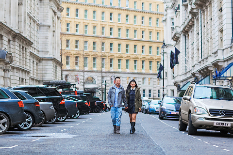 pre wedding engagement photography london Big Ben Westminster winter couples love story (7)