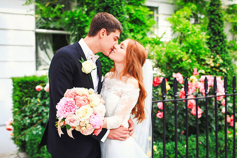 Wedding summer London Chelsea High Rocks Kent Tunbridge Wells red hair bride  (4)