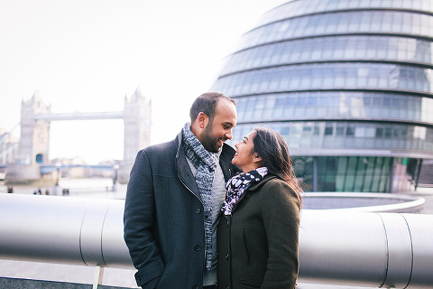 winter London outdoor couples Valentines day photo shoot engagement Westminster Big Ben tower Bridge (21)