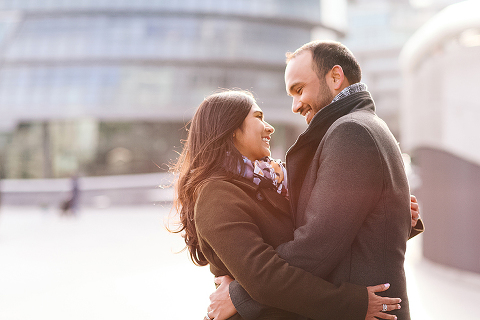 winter London outdoor couples Valentines day photo shoot engagement Westminster Big Ben tower Bridge (29)