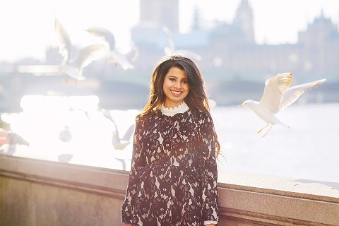 London outdoor portrait spring photo shoot fashion street style model westminster big ben st james park sunset (1)