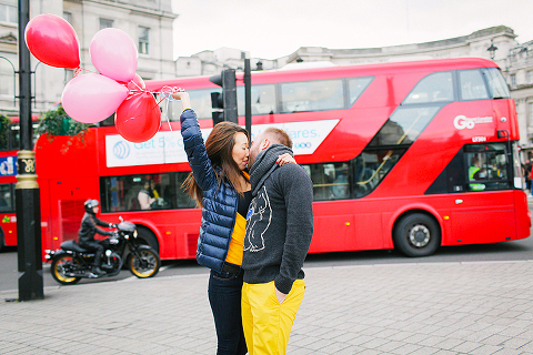 valentines day love couples engagement photo shoot London balloons piccadilly westminster big ben spring park yellow (17)