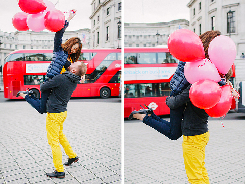 valentines day love couples engagement photo shoot London balloons piccadilly westminster big ben spring park yellow (19)