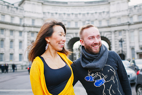 valentines day love couples engagement photo shoot London balloons piccadilly westminster big ben spring park yellow (21)