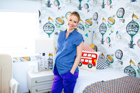 indoor pregnancy maternity photo shoot marissa hermer mini magazine spring (13)