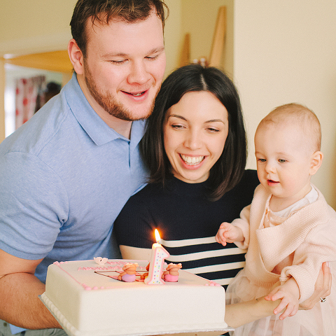baby girl first birthday family photo shoot indoor London (19)