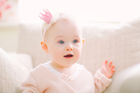 baby girl first birthday family photo shoot indoor London (6)