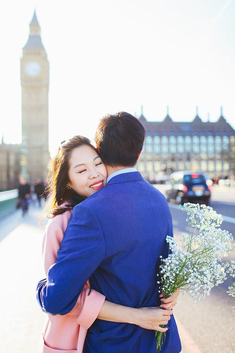 engagement couples pre wedding love story London spring photo shoot westminster big ben st james park piccadilly trafalgar square (24)