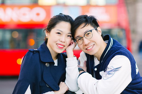 engagement couples pre wedding love story London spring photo shoot westminster big ben st james park piccadilly trafalgar square (41)