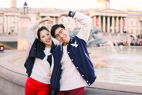 engagement couples pre wedding love story London spring photo shoot westminster big ben st james park piccadilly trafalgar square (46)