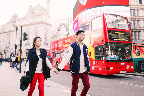 engagement couples pre wedding love story London spring photo shoot westminster big ben st james park piccadilly trafalgar square (54)