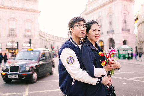 engagement couples pre wedding love story London spring photo shoot westminster big ben st james park piccadilly trafalgar square (56)