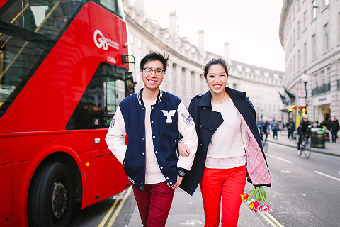 engagement couples pre wedding love story London spring photo shoot westminster big ben st james park piccadilly trafalgar square (60)