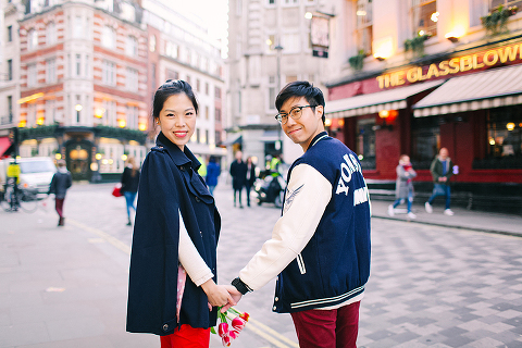 engagement couples pre wedding love story London spring photo shoot westminster big ben st james park piccadilly trafalgar square (62)