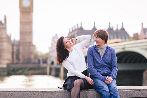 couples engagement outdoor London westminster big ben photo shoot (14)